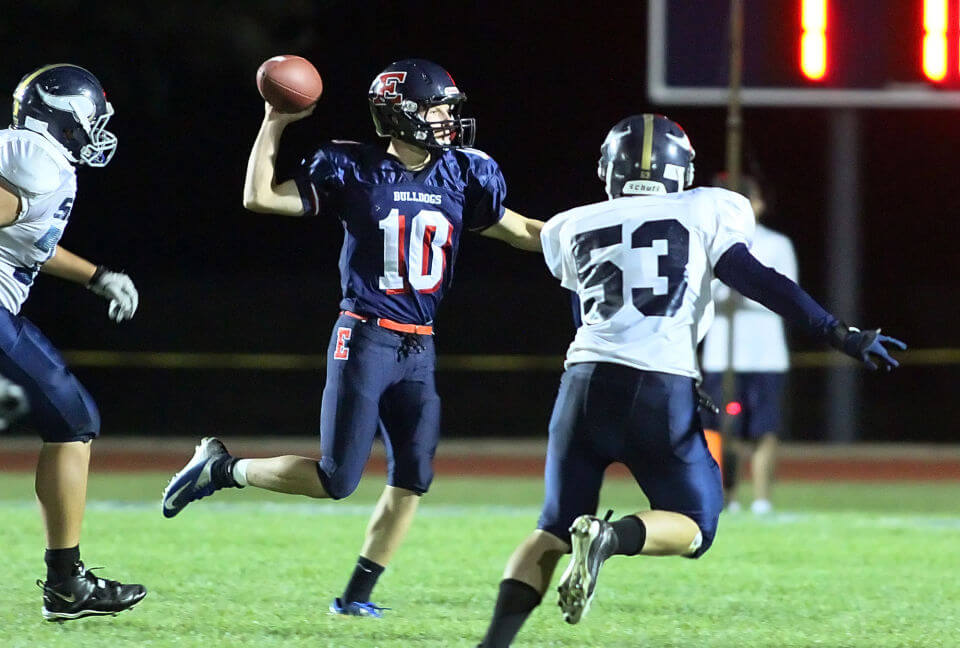 Donny Ellersick throwing a pass.