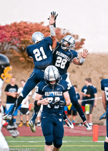 (Ragin goes up and celebrates with Boise St bound teammate Tanner Shipley)